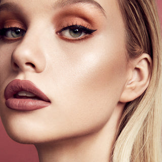 FENTYBEAUTYStunnaLipPaintLongwearFluidLipColor_SilkRoutes_3