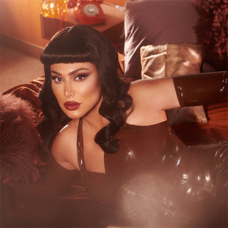Huda_Beauty_Naughty_Nude_Eyeshadow_Palette_SilkRoutes_5