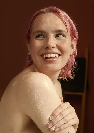 The_Body_Shop_Almond_Milk_Shower_Cream_250ML_SilkRoutes_2