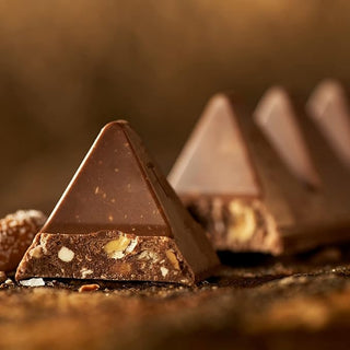 TobleroneofSwitzerlandComboPackChocolateBars_SwissMilk_SwissDark_SwissWhite_SwissFruit_NutSwissCrunchyAlmond_Packof5_100gEach_SilkRoutes_2